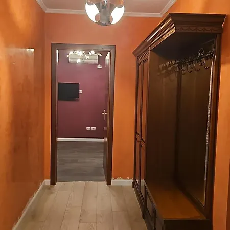 Spacious Modern In Prime Location تيرانا